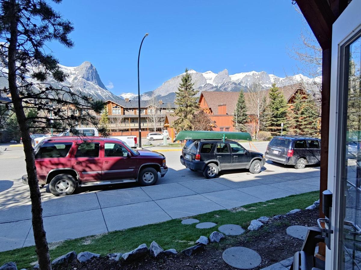 The Lambeth By Samsara Resort Private Entry Panorama Top View 2Br And 2Bth Canmore Eksteriør bilde